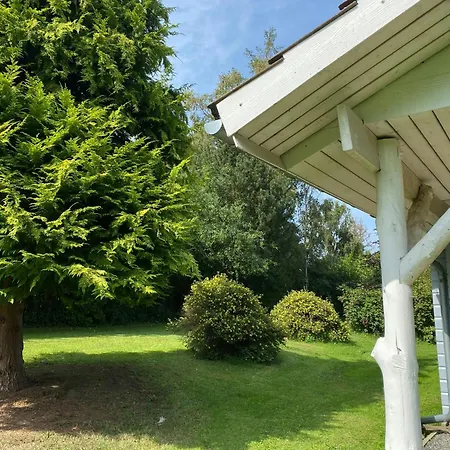 Vakantiehuis Family-friendly House Near Stoense